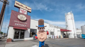 Van Nuys Store front